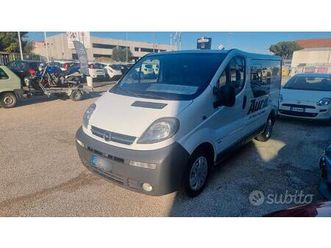 opel vivaro 27 1.9 dti pc 6 posti autovettura