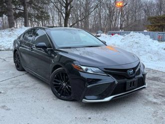 toyota camry hybrid xse carfax