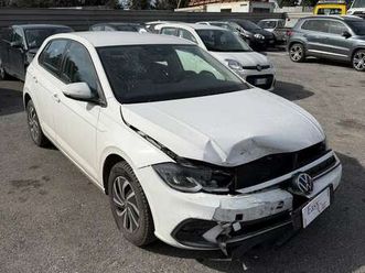 polo vi 2022 1.0 tsi style 95cv