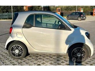smart fortwo 70cv 2019 pelle totale,navigatore