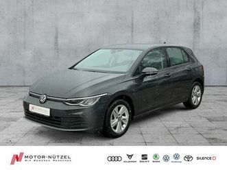volkswagen golf viii 2.0 tdi life led+app+ahk+acc+shz+dab