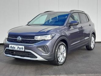 volkswagen t-cross 1.0 tsi life navi/app~ahk~shz~2xpdc~led