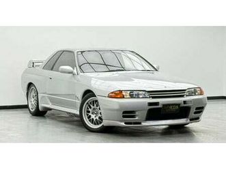 nissan skyline 1993 nissan skyline gt-r ,full service history ,excellent condition ,gcc