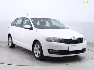 skoda rapid spaceback 1.0 tsispaceback , čr,2.maj za 9 500 €
