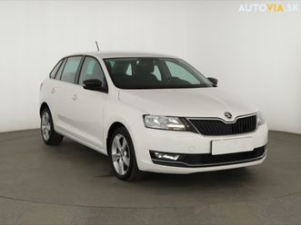 skoda rapid spaceback 1.4 tdispaceback , čr,1.maj za 9 700 €