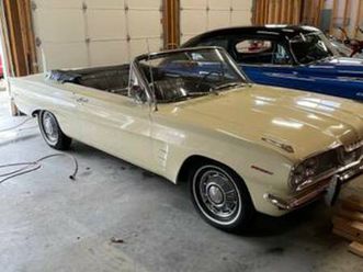 1962 pontiac convertable