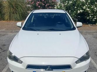 mitsubishi lancer 1.5 invite