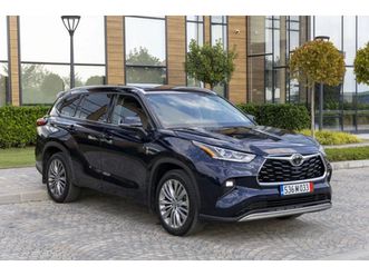 toyota highlander platinum awd