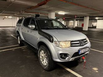 mitsubishi l200 2.5 did automatik, 2015 god.