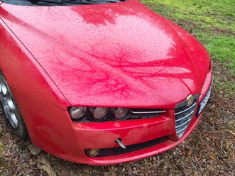 alfa romeo 159 sportwagon 1.9 jtd. 120 кс може и на части