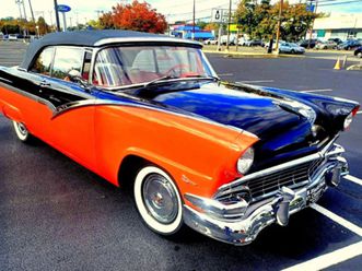 1956 ford victoria sunliner