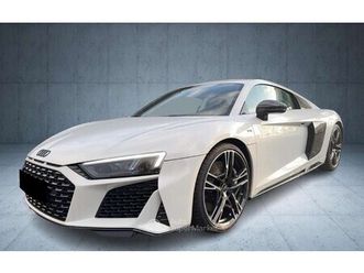 r8 coupe 5.2 v10 performance rwd 570cv promo