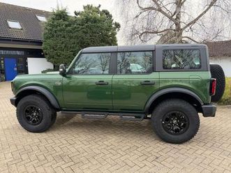 ford bronco wildtrak 4x4 petrol automatic