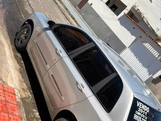 fiat stilo 1.8 attractive flex 8v 5p 2011