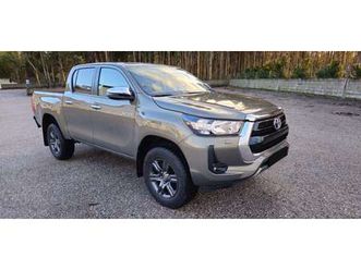 toyota hilux 2.4 d-4d 4wd tracker