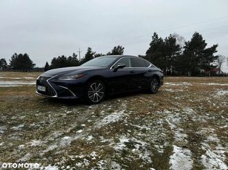 lexus es 300h omotenashi