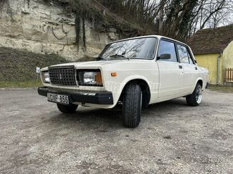 lada 2107 sedan