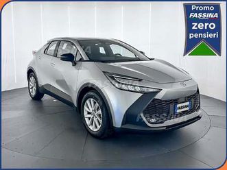 toyota toyota c-hr 57,7 kwh fwd nuova a milano