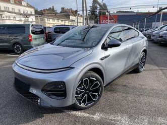 performance 80 kwh awd avec attelage