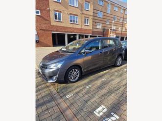 1.6 d-4d icon euro 6 (start/stop) 5dr (7 seat)