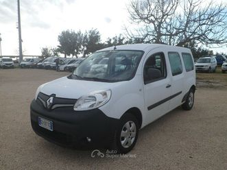 5 posti maxi autovettura