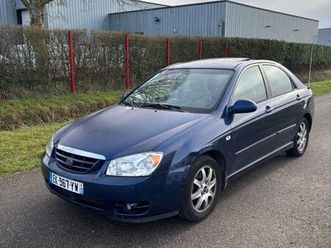 kia cerato en parfait état de fonctionnement. ct ok