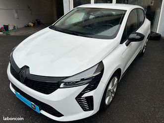 clio 65 ch evolution sce 11250 euros ht garantie 12 mois