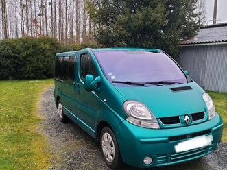 trafic passenger 1.9dci 8 places