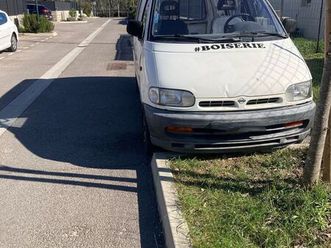 nissan vanette à vendre