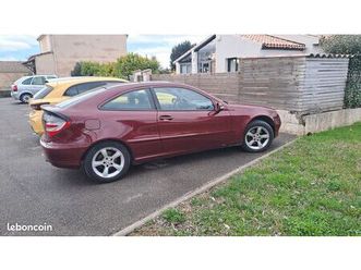 véhicule mercedes cl200 coupé