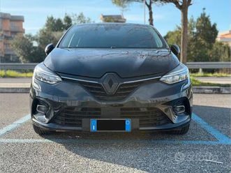 renault clio 1.0 tce 100cv allestimento intens