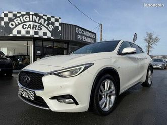 infiniti q30 2.2 d awd premium dsg, toit panoramique, sieges chauffants, gps etc...