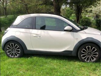 adam rocks full options -cuir -boite auto - swingtop