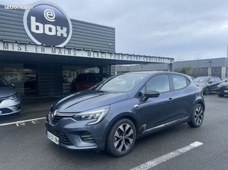 renault clio 5 1.6 e-tech hybride 145ch techno