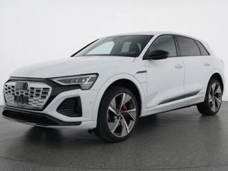 audi q8 55 e-tron black edition
