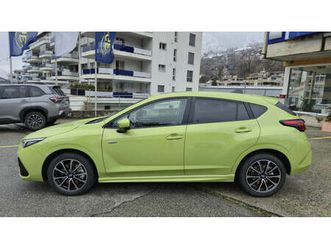 impreza 2.0i e-boxer luxury
