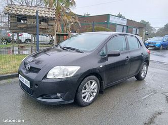 toyota auris 126ch d-4d luna pack 5p