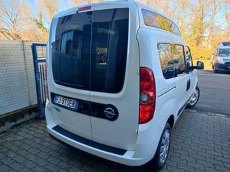 opel combo 1.4benzina 2017 euro6b pedana disabili elettrica
