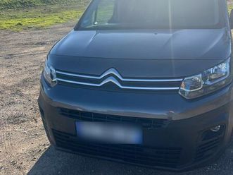 citroën berlingo eat8