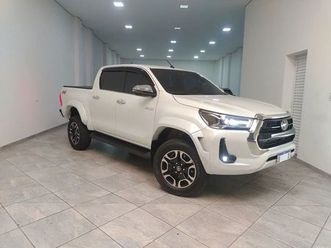 toyota hilux cd srx plus 2024/2024 21.000km branca perolizada