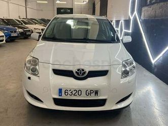 toyota auris 2.0 d4d advance