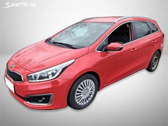 kia cee´d 1.6 crdi, serv.kniha, navi