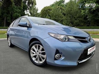 toyota auris 1.4 d-4d luna - slo - kamera - kljuka - zelo lepa