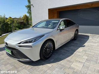 toyota mirai executive