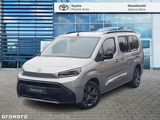 toyota proace city verso long 1.5 d-4d family