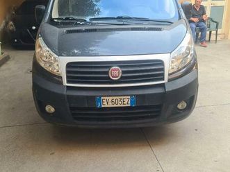 fiat scudo panorama trasporto disabili 2 carrozzin