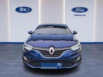 sedan 1.3 tce icon edc , 138hp, sedan