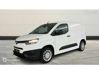 toyota proace city véhicule utilitaire ou société medium 100 d-4d active