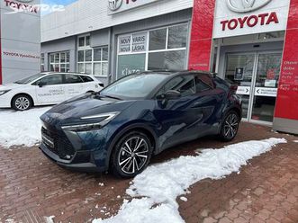 toyota c-hr 2,0 hybrid 198 koní (2x4)