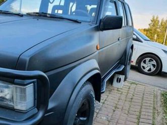 nissan verkaufe meinen nissan terrano 1 kein no...